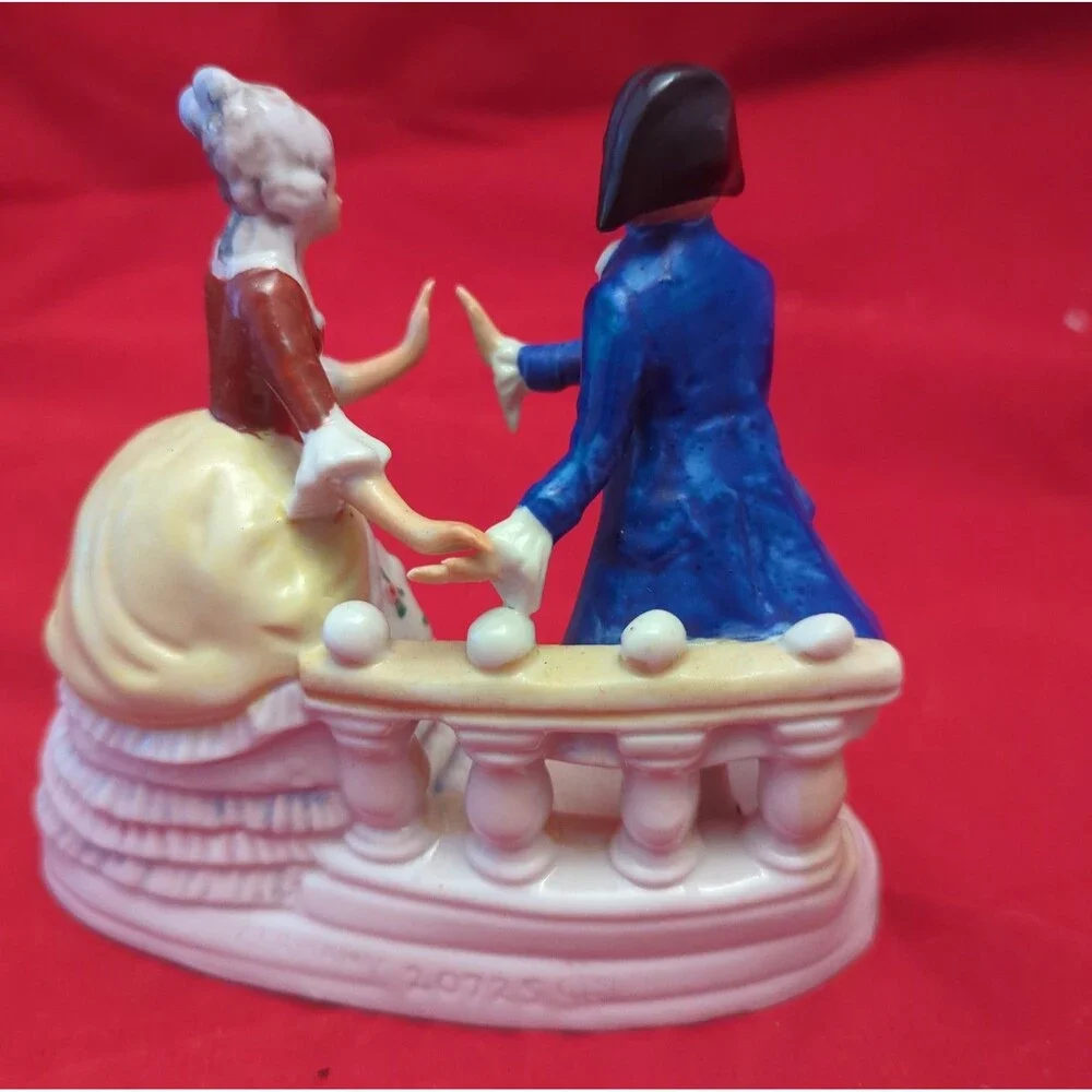 Vintage Grafenthal Schneider Porcelain Figurine Couple Dancing  Germany #20725